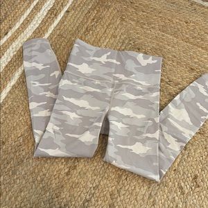 Athleta Gray Leggings with Camouflage Pattern